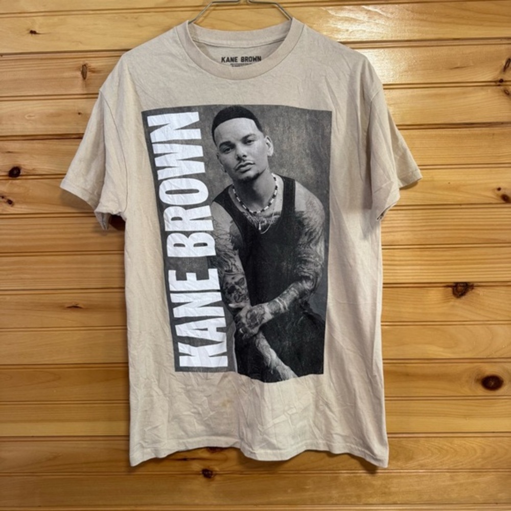 Kane Brown Country Music Beige Graphic T-Shirt Medium